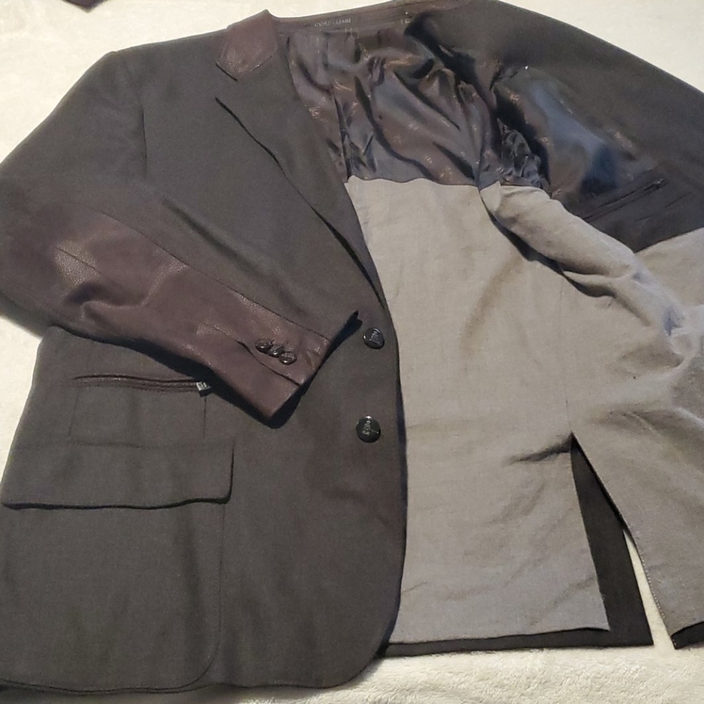 Corneliani - Picture 13 of 16